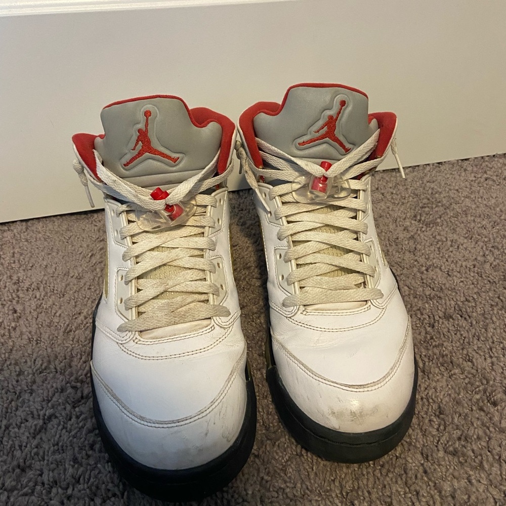 Jordan Retro 5 “Fire Red” 2013 - Picture 2 of 5